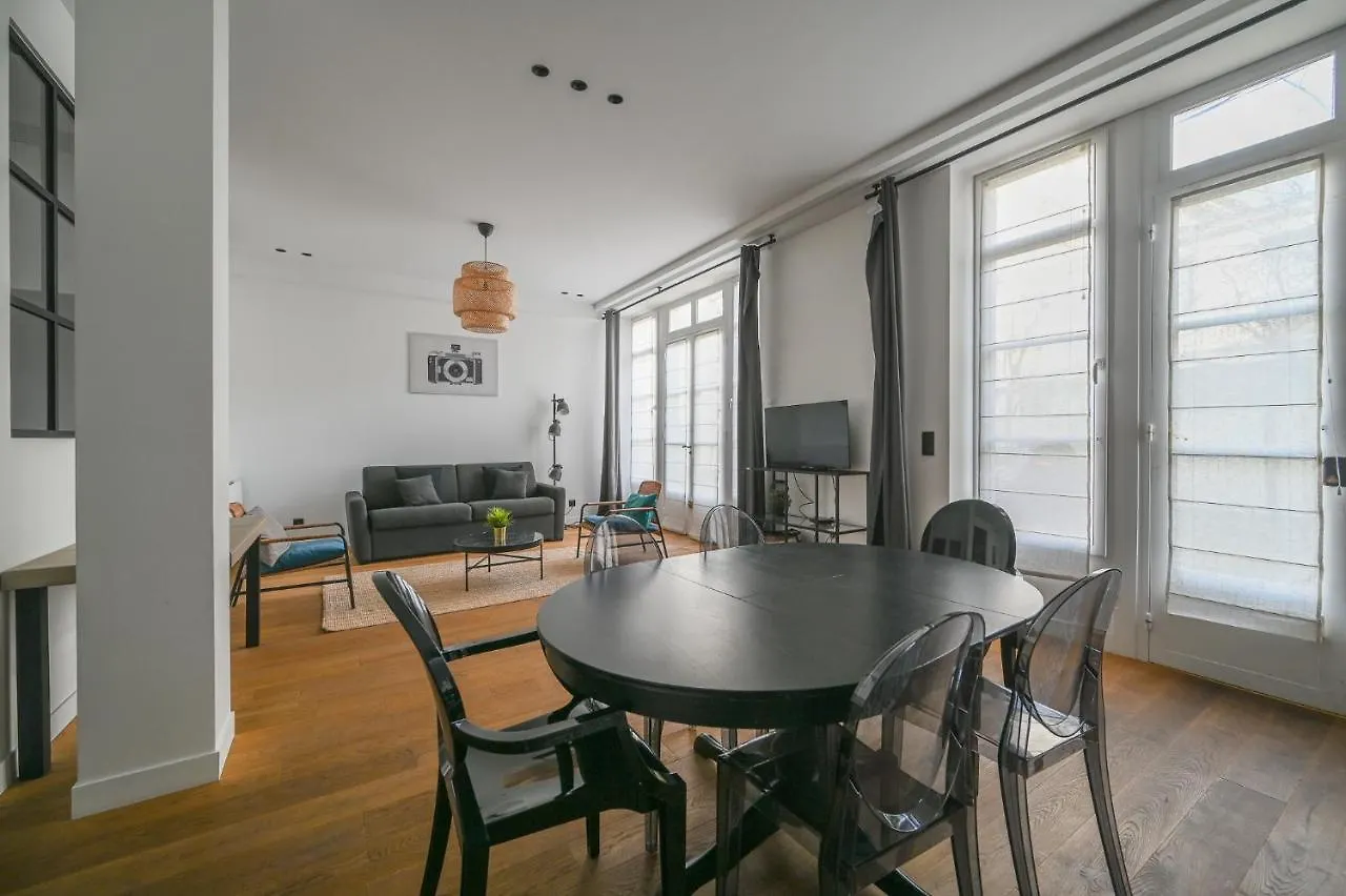 Appartement De Prestige - Grand Varenne Париж Апартаменты